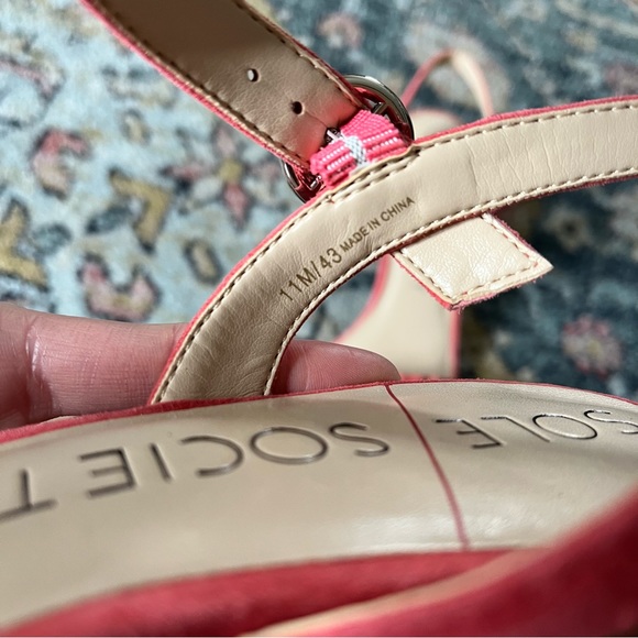 Sole Society Scyler Ruffle Suede Block Heel Sandals Sz 11 - Picture 6 of 8